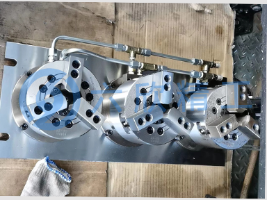 加工中心安裝一托3液壓卡盤(pán)夾持方案