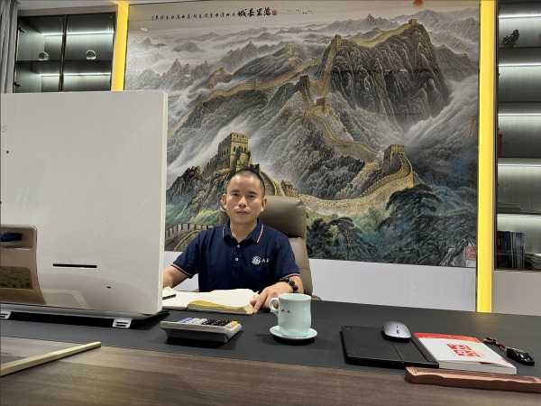 六欣公司總經(jīng)理-丁輝先生